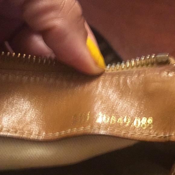 Authentic Rare Fendi Roma - Picture 5 of 12